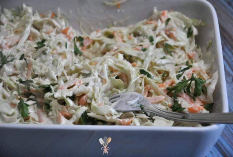 Salata Coleslaw, reteta simpla, ieftina, delicioasa VIDEO
